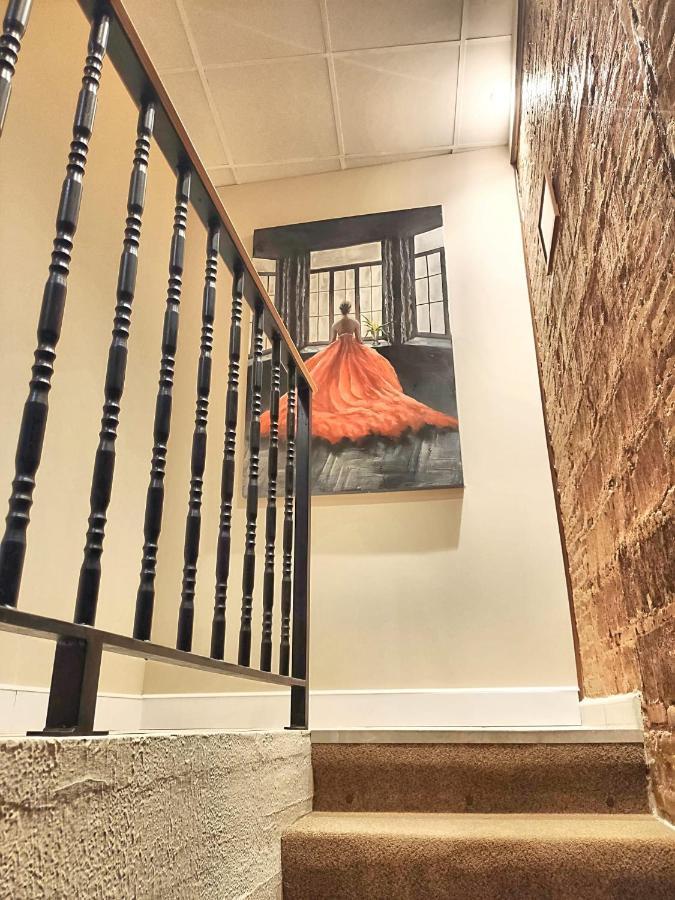 Hostal Orleans Barcelona Bagian luar foto
