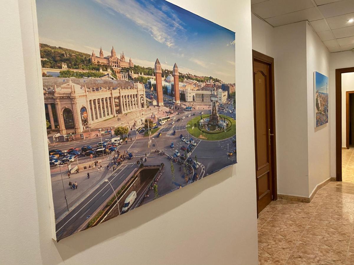 Hostal Orleans Barcelona Bagian luar foto