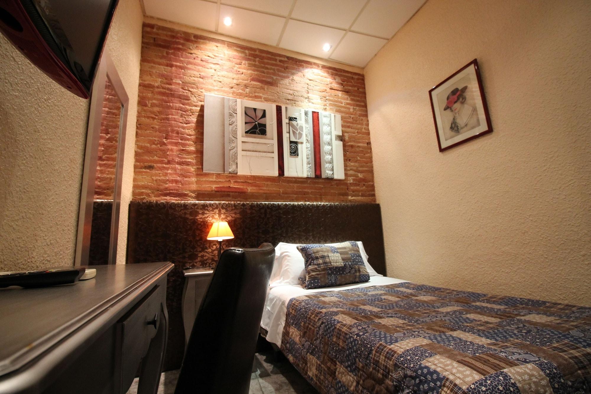 Hostal Orleans Barcelona Bagian luar foto