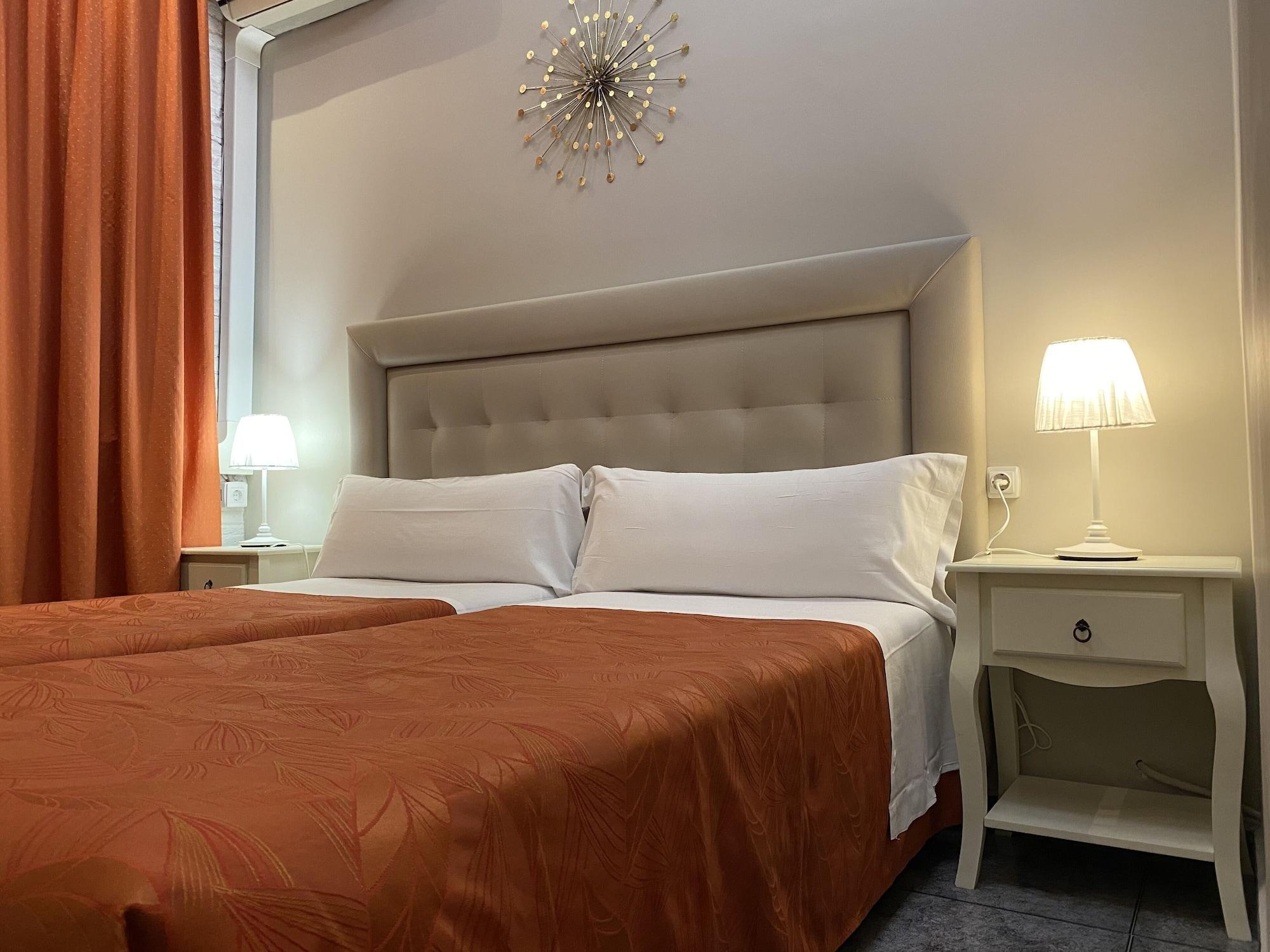 Hostal Orleans Barcelona Bagian luar foto