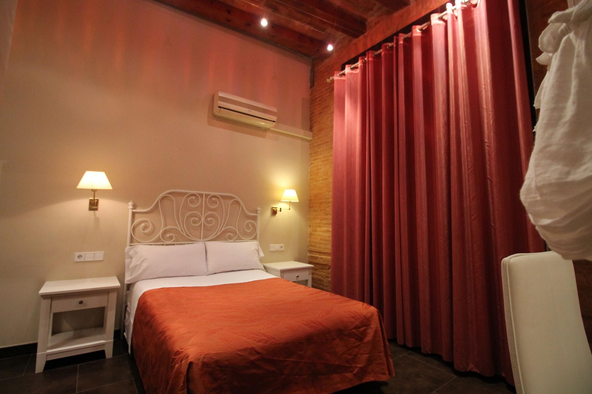 Hostal Orleans Barcelona Bagian luar foto
